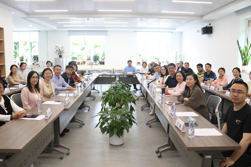20250523-商务印书馆与乐动网站外文系、人文学院中文系师生党支部开展联学共建主题党日-史冰容-新闻报道1.jpg