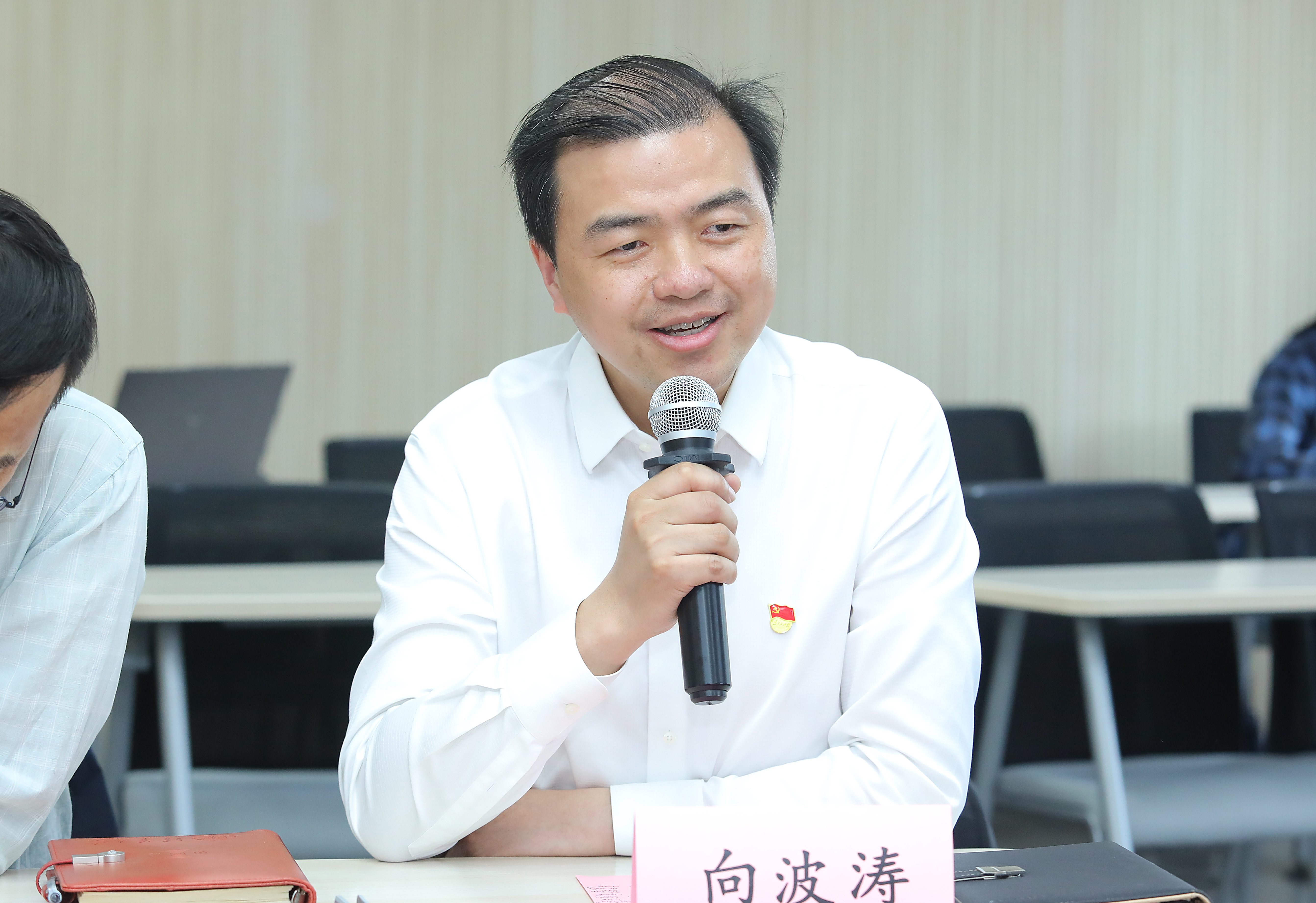 20230511-乐动网站开展“百年接力,强国有我——奋进新征程”集中主题党团日-石家东-向波涛参加日新24主题团日.JPG