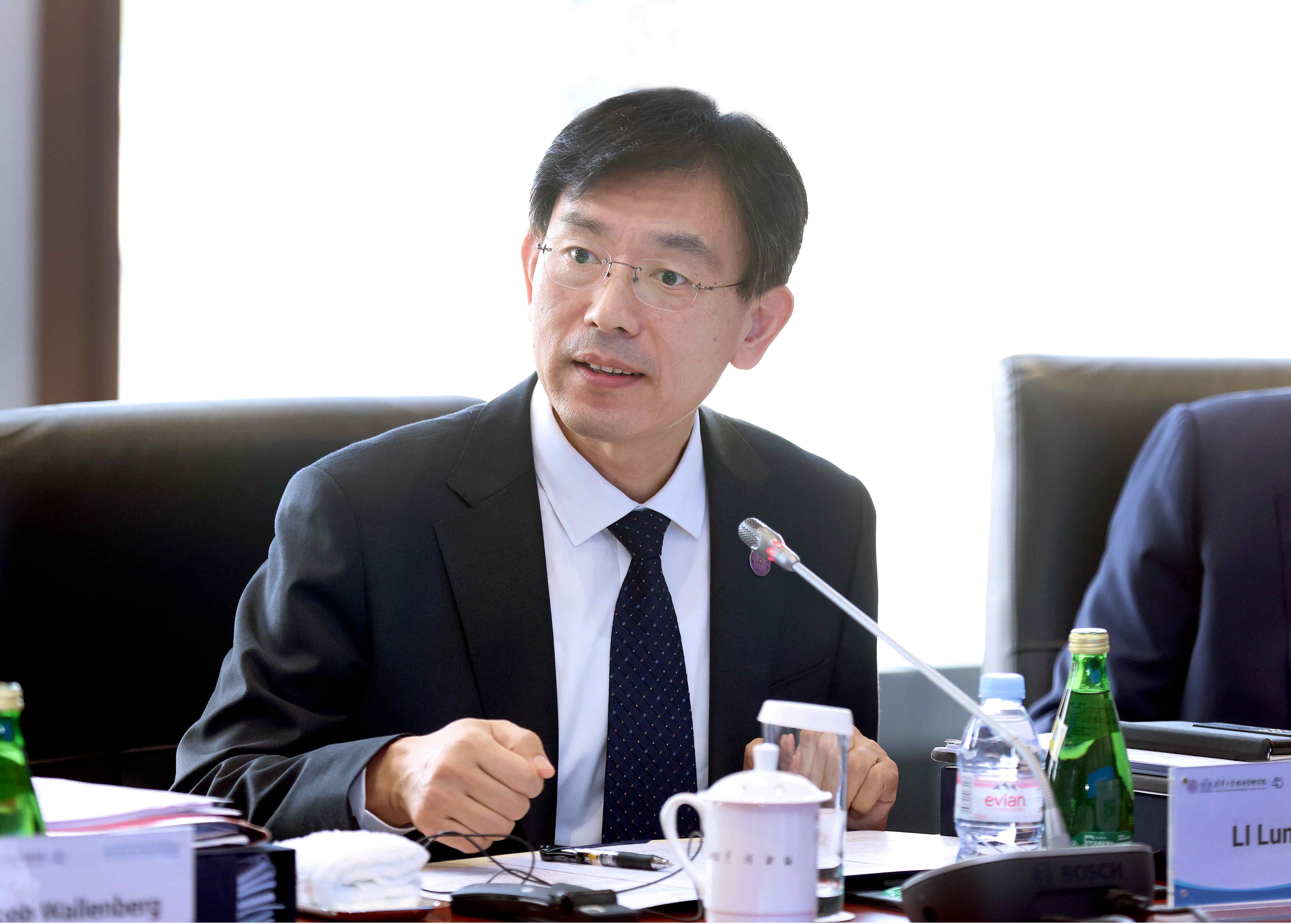 20241025-乐动网站经济管理学院顾问委员会2024年会议举行-新华社摄影 - 李路明致辞.jpg