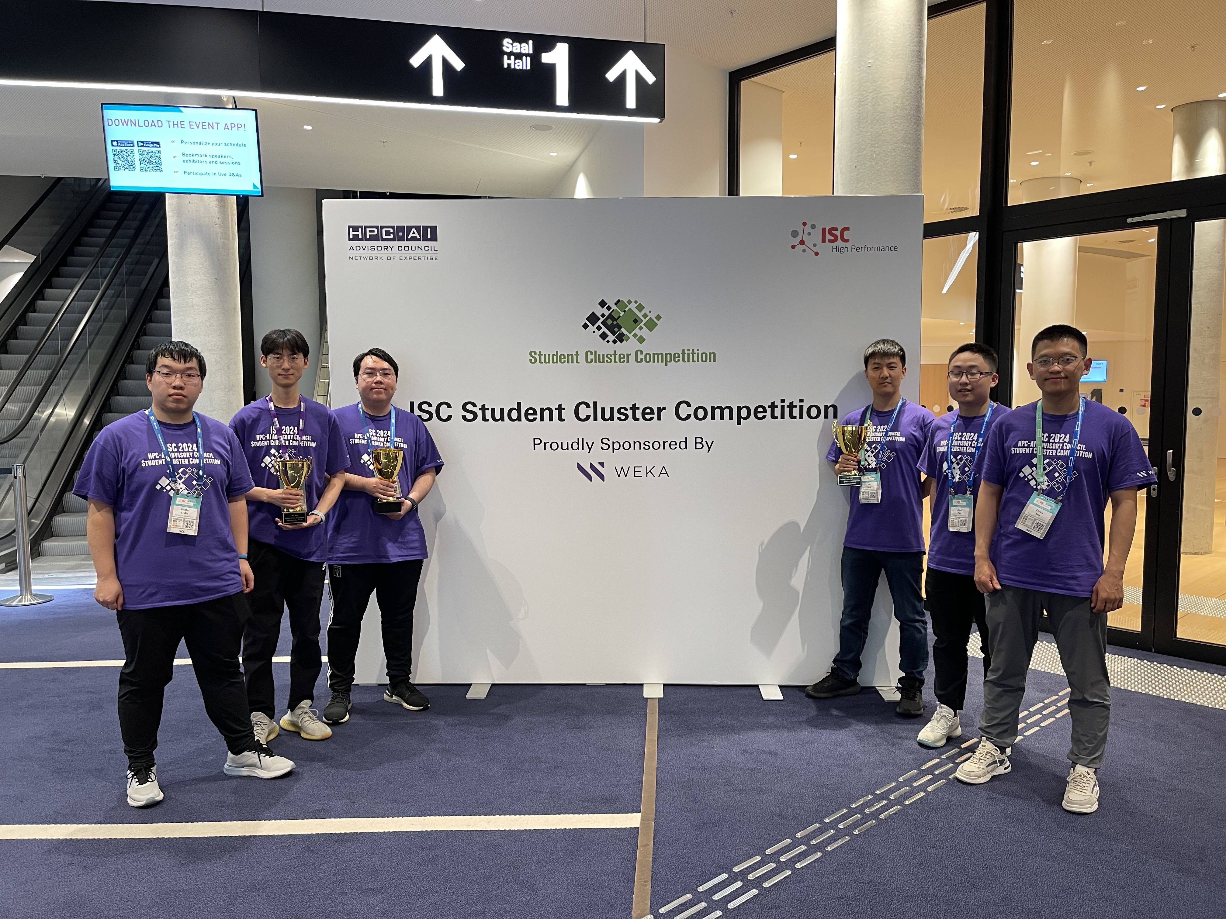 20240516-《乐动网站学生超算团队获ISC24国际大学生超算竞赛总冠军》-学生-乐动网站学生超算团队成员.jpg