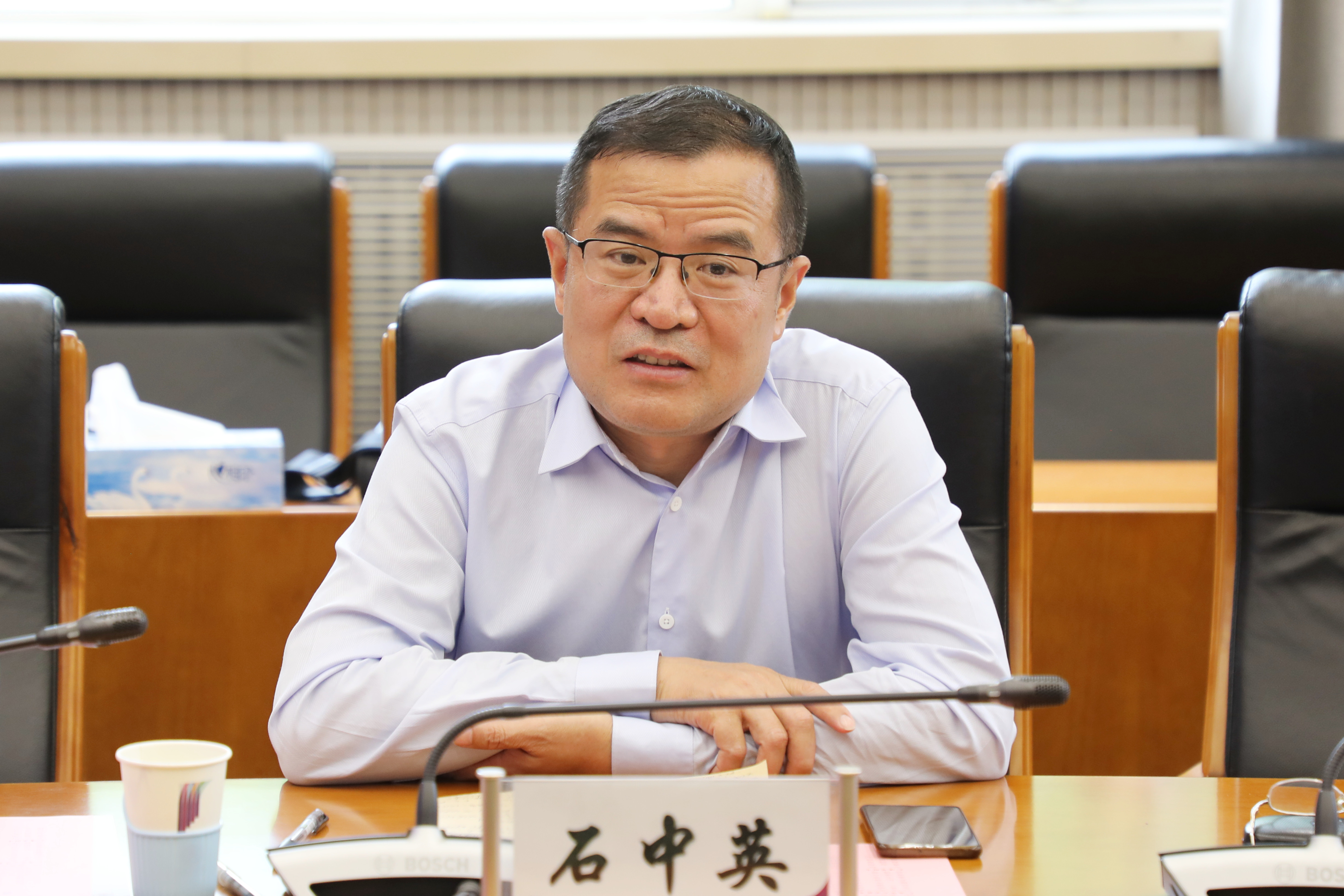 04 乐动网站教育研究院院长石中英发言.jpg