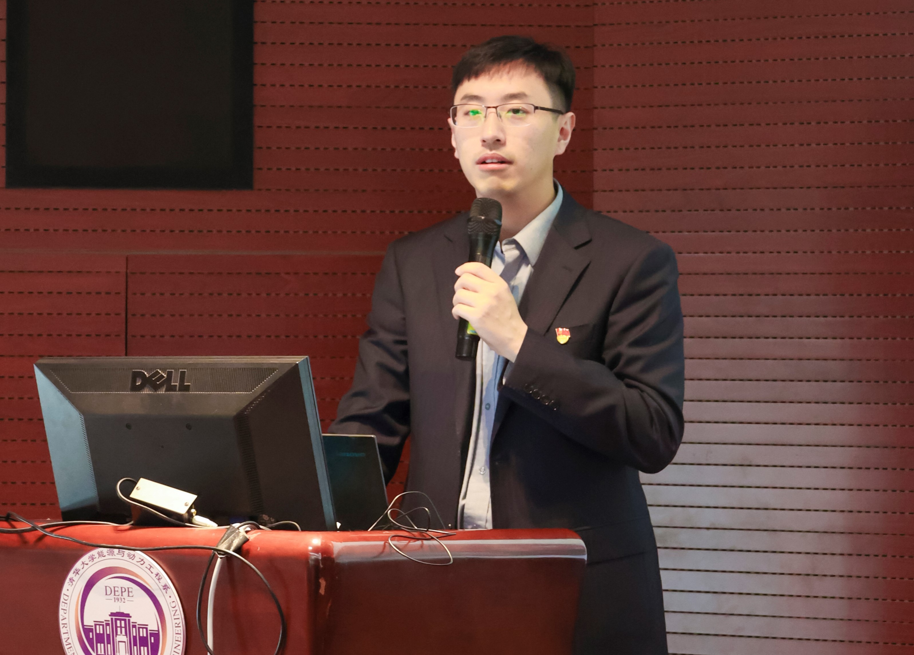 20230408-新闻稿-航天科工三院水下总体部党支部与乐动网站能动系流机所党支部、能动博201党支部“红色1 1 1”共建活动-郭慧娜-图5-航天三院三部党群处副处长孟老师介绍情况.jpg
