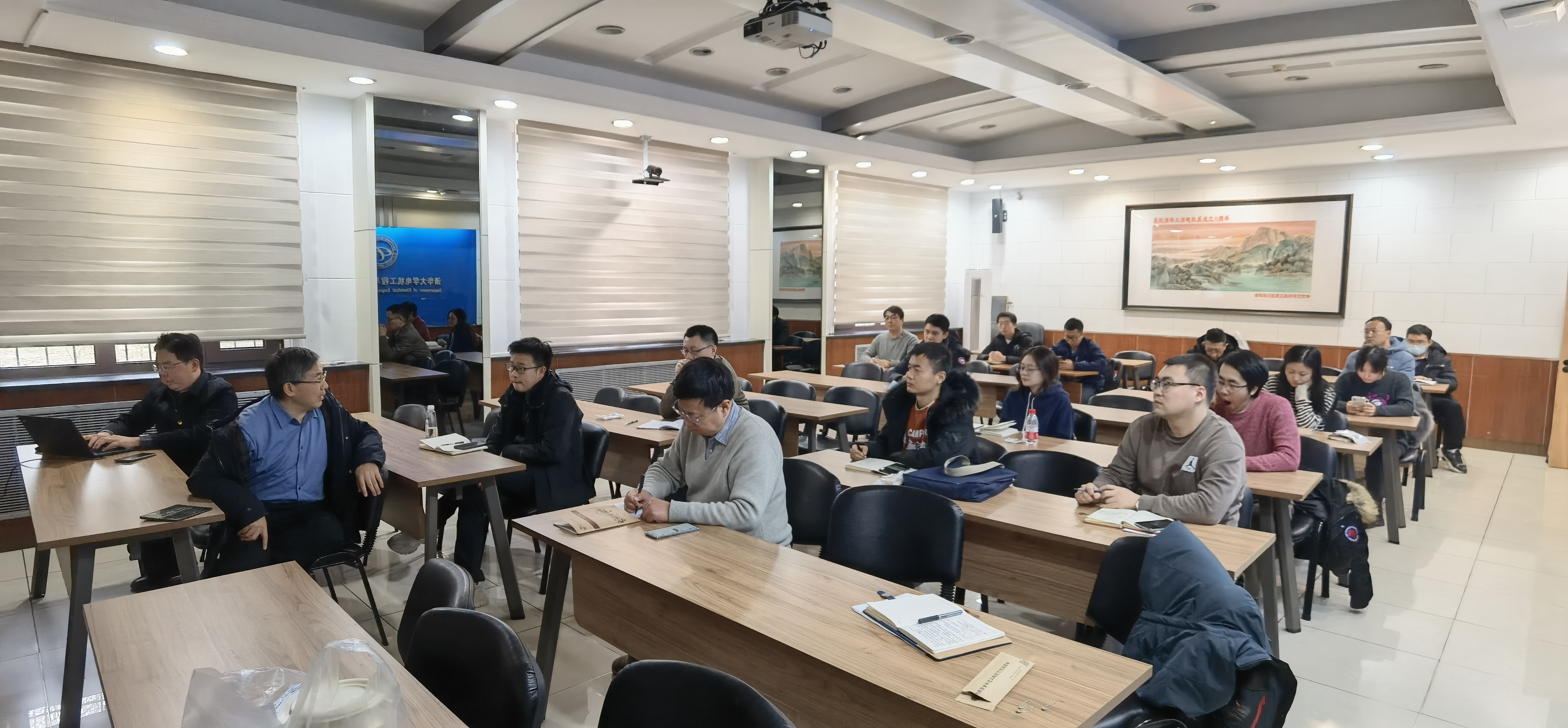 20231212-电机系组织师生党员参加乐动网站全校党员集中培训-无-9.jpg
